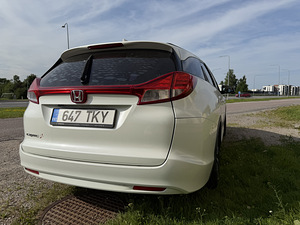Honda Civic (7 фото из 11)