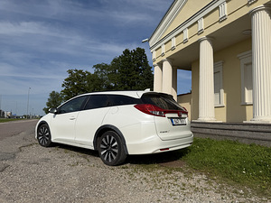 Honda Civic (11 фото из 11)