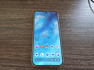 Pixel 10 Pro XL 256gb белый (3 фото из 4)