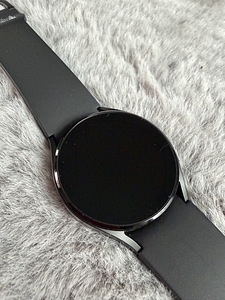 Samsung Galaxy Watch 4 40mm (2 фото из 3)