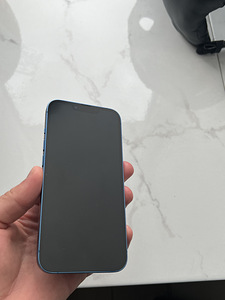 iPhone 13 (6 foto / 6)