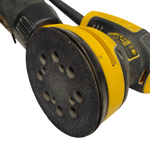 Шлифовальная Машинка Dewalt DWE6423 (4 фото из 5)