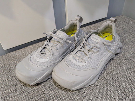 Кроссовки Crocs