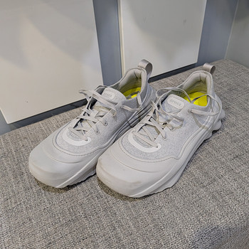 Кроссовки Crocs