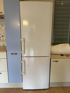 Liebherr Comfort külmik-sügavkülmik, valge (3 foto / 3)
