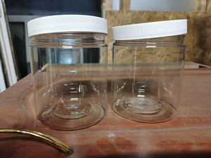 Plastikust hoiupurgid (2 foto / 2)