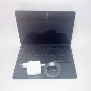 Sülearvuti MacBook Air (13-inch, M4, 2025) 16GB RAM 256GB SSD Sinine (2 foto / 2)