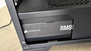 Corsair RM850 (2 фото из 3)