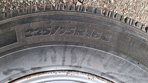 Шины+диски 225/75R16C MICHELIN*Peugeot Boxer 2011 (3 фото из 9)