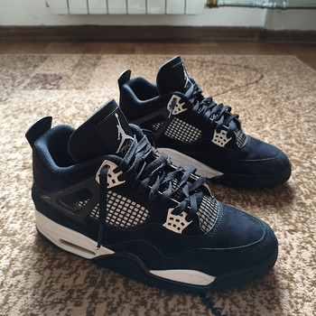 Nike Air Jordan 4