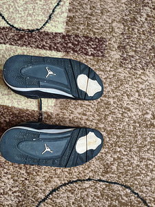 Nike Air Jordan 4 (6 foto / 6)