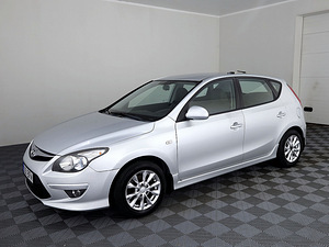 Hyundai i30 Elegance Facelift 1.4 80kW (2 фото из 7)