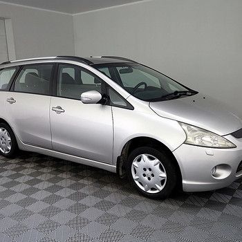 Mitsubishi Grandis Comfort Facelift 2.4 121kW