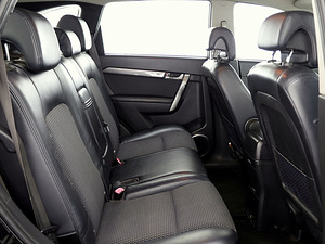 Chevrolet Captiva Luxury ATM 2.0 VCDi 110kW (7 фото из 8)