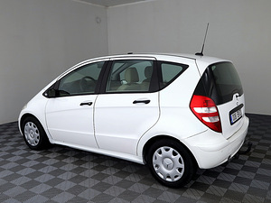 Mercedes-Benz A 150 Classic ATM 1.5 70kW (4 фото из 8)