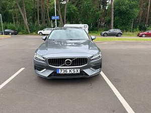Volvo V60 Inscription 2.0 110 кВт (2 фото из 11)