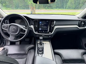 Volvo V60 Inscription 2.0 110 кВт (3 фото из 11)