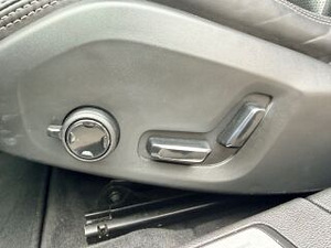 Volvo V60 Inscription 2.0 110 кВт (9 фото из 11)