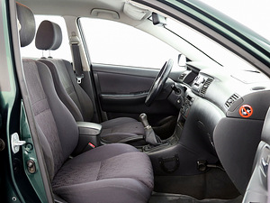 Toyota Corolla Comfort 1.4 71kW (6 foto / 7)