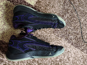 Nike (5 фото из 6)