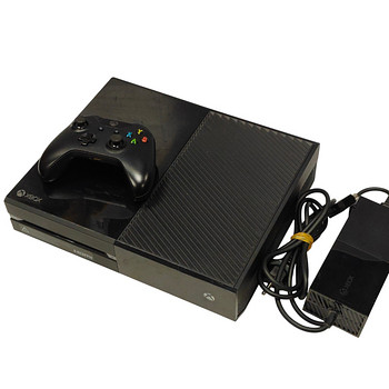 Mängukonsool Xbox One + Pult + Juhe