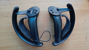 Valve Index Controllers (Knuckles) VR-puldid (1 foto / 2)