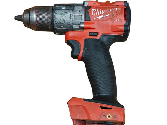 Akutrell Milwaukee M18 FPD2 ilma akuta