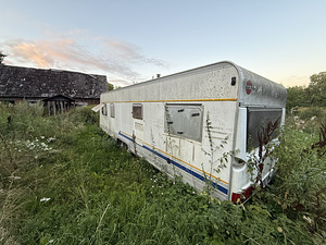 Suur caravan pohjamaapakett büstner (2 foto / 9)