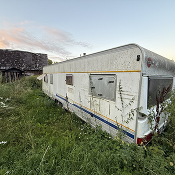 Suur caravan pohjamaapakett büstner