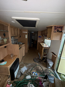 Suur caravan pohjamaapakett büstner (7 foto / 9)