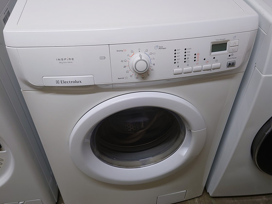 Kuivatiga pesumasin Elektrolux garantiiga