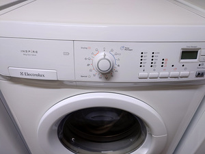 Kuivatiga pesumasin Elektrolux garantiiga (3 foto / 6)