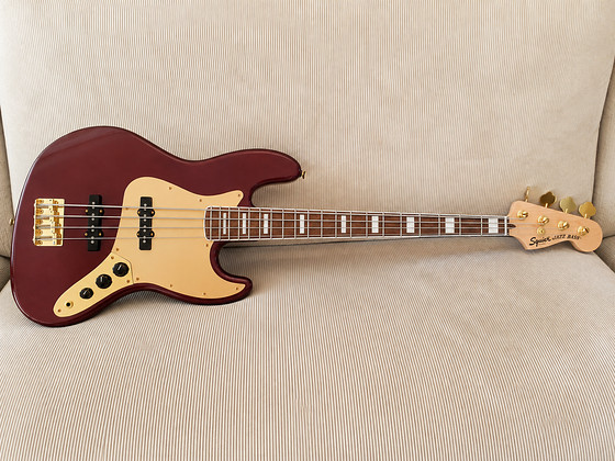 Squier 40th Anniversary Jazz Bass Gold Edition + rihm