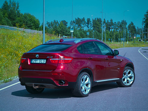 BMW X6 (4 фото из 14)