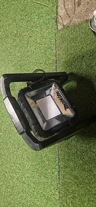 Светодиодный прожектор Makita DML805 18V/230V (1 фото из 2)
