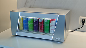 Red Bull mini külmik (1 foto / 8)