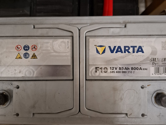 Müüa autoaku VARTA F19 12V 85Ah 800A