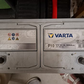 Müüa autoaku VARTA F19 12V 85Ah 800A