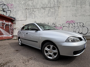 SEAT Cordoba 2008 1.4 (2 foto / 10)