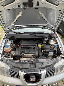 SEAT Cordoba 2008 1.4 (6 foto / 10)
