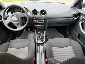 SEAT Cordoba 2008 1.4 (7 foto / 10)