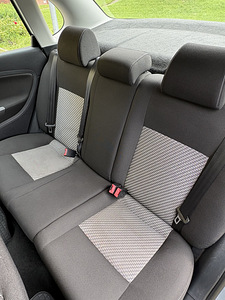 SEAT Cordoba 2008 1.4 (8 foto / 10)