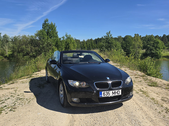 BMW 320i