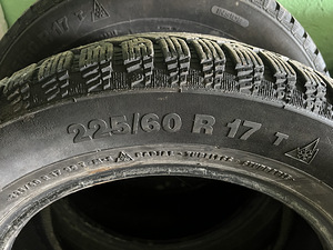 Шипованные шины Continental 225/60 R17 (2 фото из 3)