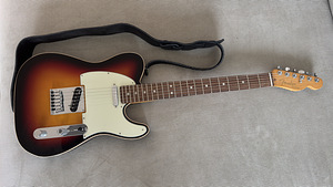 Fender American Ultra Telecaster RW + кофр для гитары (5 фото из 5)