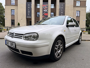 VOLKSWAGEN GOLF / АВТОМАТ / РЕГ ОПЛАЧЕН / ÜV 04.2027 (1 фото из 15)