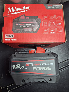 Milwaukee Forge M18 12.0Ah aku (1 foto / 2)