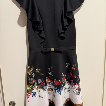 Ted Baker kleit, suurus 1
