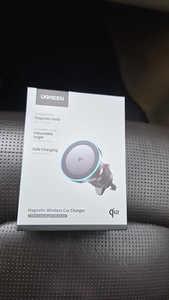 Беспроводная заряка для авто Ugreen W708 MagSafe 15W (1 фото из 3)