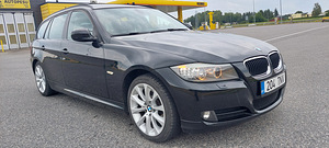 BMW 320I (2 фото из 15)